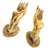 Möbelgriff / Türgriff Buddhahand Vitarka Mudra klein gold