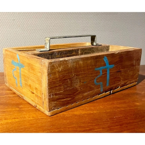 Unikat-Box zweigeteilt mit Griff