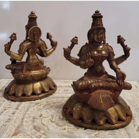 Messingfigur indische Göttin Lakshmi rötlich